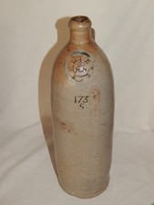 Bottiglia acqua minerale - di,