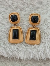 TRIFARI. Bellissimi orecchini