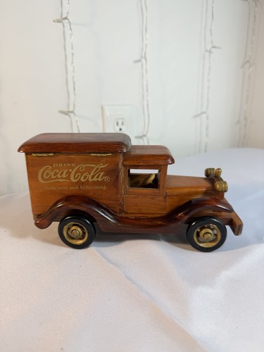 Camion consegna legno coca - legno,