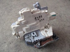 Attuatore anteriore destro