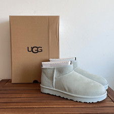 Stivaletti UGG Classic Ultra