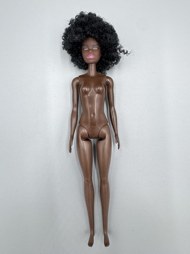 Barbie afroamericana 2015 con