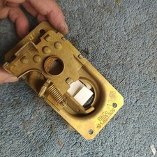 SERRATURA COFANO MOTORE VW NUOVA GOLF II MK2 JETTA CADDY ORIGINALE 191823509