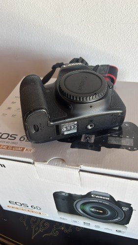 Canon eos 2mpx camera - canon,