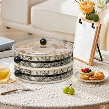 Vassoio da portata diviso per snack per il ricevimento di Capodanno e la