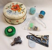 SET CUCITO RICAMO 07 ANTICA SCATOLA LATTA FIORI Embroidery Sewing Old Tin Box