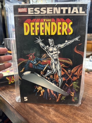 Essential defenders vol - essential, 5