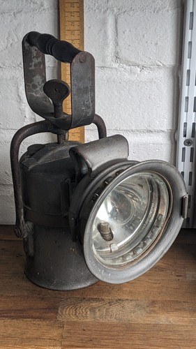 Railway hand lamp - hand,