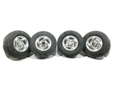 235 75 R15 109T cerchi