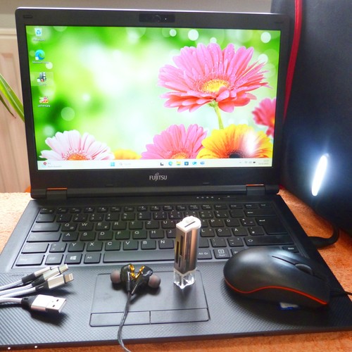 Fujitsu e549 pollici fullhd - e549,