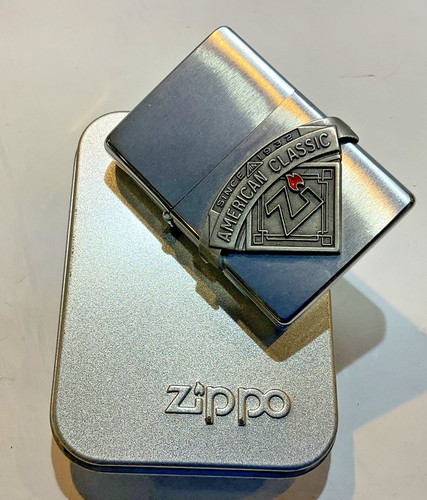 Genuine brand new 1998 - 1998, zippo