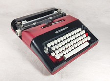Vintage Olivetti Lettera 35