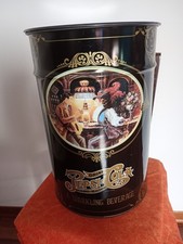 POUFF CONTENITORE IN LATTA