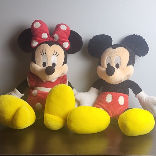 Official disney store mickey - official,