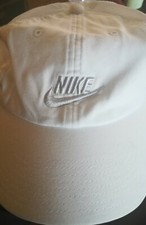 NIKE - BERRETTO CAPPELLO BASEBALL BIANCO - 57 cm - ORIGINALE BUONE CONDIZIONI 