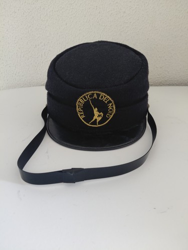 Cappello vintage lega - vintage,