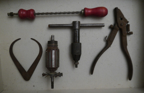 Lotto vecchi strumenti