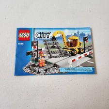 LEGO CITY 7936 Level Crossing