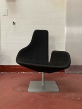 Poltrona Fjord di Patricia Urquiola per Moroso + pouf 