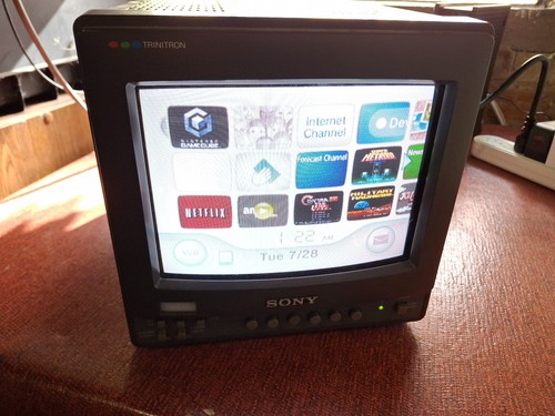 Sony trinitron pvm - trinitron, 8"