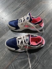 women huarache sneaker