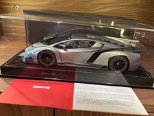 MR COLLECTION 1/18 LAMBORGHINI