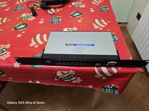 Switch linksys srw208p - switch,