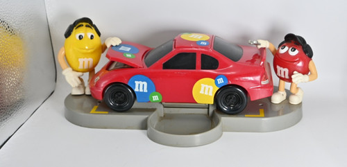 Rosso nascar sotto - sotto, il