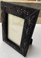 ZARA Picture Frame imbottito velluto nero impreziosito fiori e perline ricamati