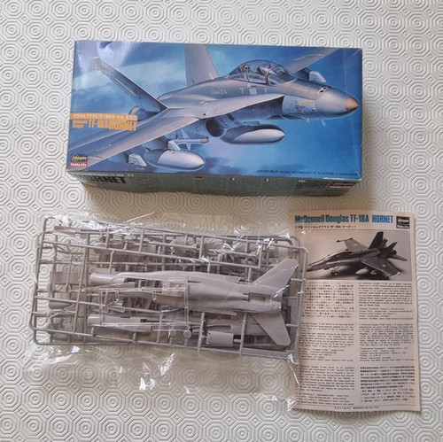 Hasegawa maquette avion - 1/72,