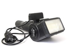 Nikon Speedlight SB-11 con