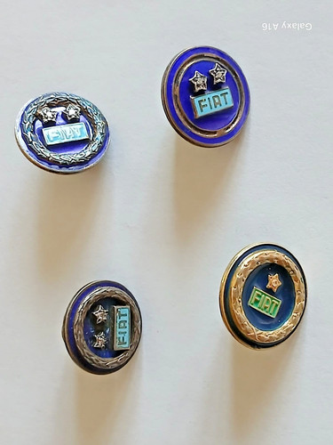 Spilla pins smaltata fiat - spilla,