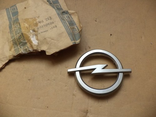 P407 insigne opel - ascona, c