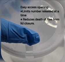 Easy Dispense *FLYING* mosca