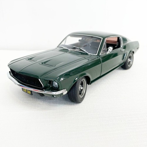 Autoart ford mustang 390 - autoart, gt