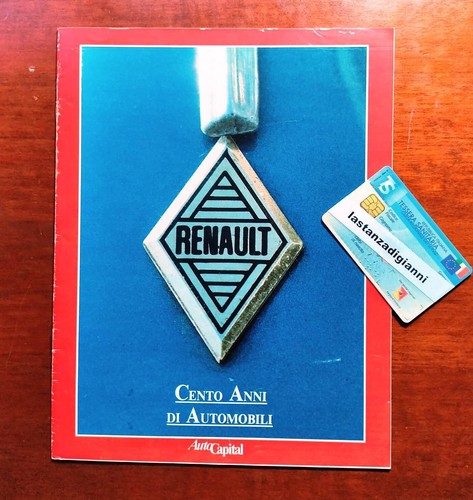 Renault rivista cento anni - renault, 21