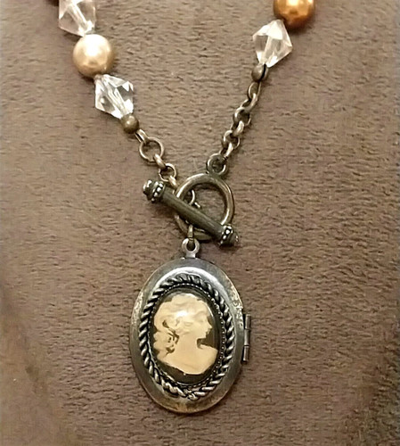 Collana catena ciondolo ovale