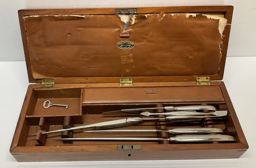 Antico kit amputazione