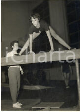 1956 ITALIA GINNASTICA ARTISTICA Elena Wilma LAGORARA alla trave con Rita FABBRI