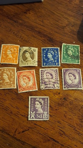 Postage revenue queen - gb,