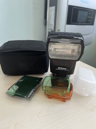 Nikon 700 flash - nikon, flash.