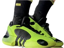 Scarpe ADIDAS D.O.N numero 5