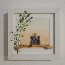 Quadri personalizzati realizzati interamente a mano con sassi e legni. 15x15