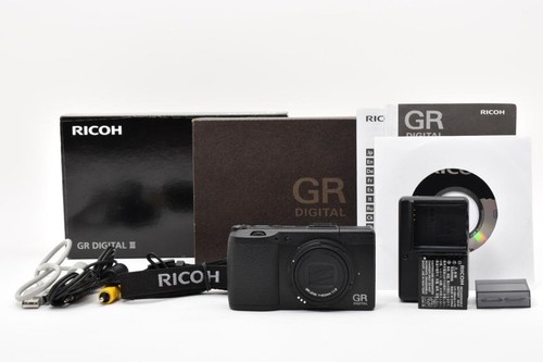 Fotocamera digitale compatta