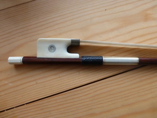Violoncello arco superiore - arco,