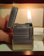 ACCENDINO DUPONT BR SMALL ARGENTO PERFETTAMENTE FUNZIONANTE 