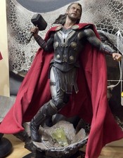 Estatua de Thor Premium Format