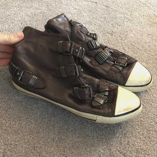 Scarpe sneakers punk vintage
