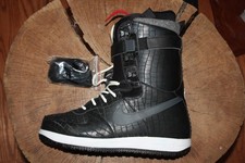 STIVALI DA SNOWBOARD NIKE NUOVI TAGLIA 12