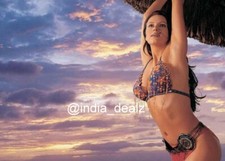 India donna modello tettona